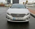 Хендай Соната 2015 в Чернигове на Automoto.ua Серый Хендай Соната, объемом двигателя 2 л и пробегом 253 тыс. км за 10000 $, фото 3 на Automoto.ua