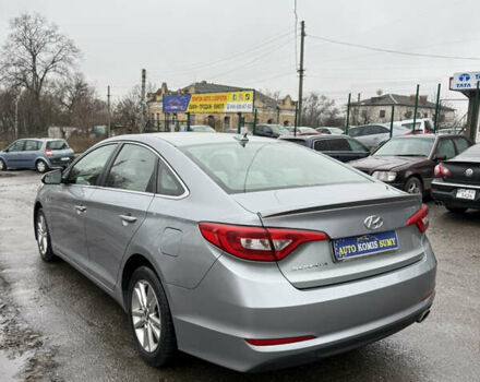 Сірий Хендай Соната, об'ємом двигуна 2.36 л та пробігом 160 тис. км за 9500 $, фото 5 на Automoto.ua