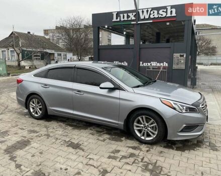 Серый Хендай Соната, объемом двигателя 2.36 л и пробегом 90 тыс. км за 9500 $, фото 2 на Automoto.ua