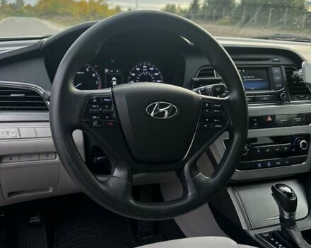 Сірий Хендай Соната, об'ємом двигуна 2.4 л та пробігом 184 тис. км за 10700 $, фото 28 на Automoto.ua