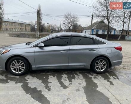 Серый Хендай Соната, объемом двигателя 2.36 л и пробегом 90 тыс. км за 9500 $, фото 1 на Automoto.ua