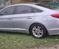Серый Хендай Соната, объемом двигателя 2 л и пробегом 250 тыс. км за 10000 $, фото 1 на Automoto.ua