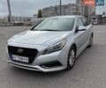Серый Хендай Соната, объемом двигателя 2 л и пробегом 114 тыс. км за 13900 $, фото 1 на Automoto.ua