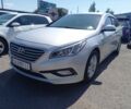 Сірий Хендай Соната, об'ємом двигуна 2 л та пробігом 231 тис. км за 9100 $, фото 1 на Automoto.ua