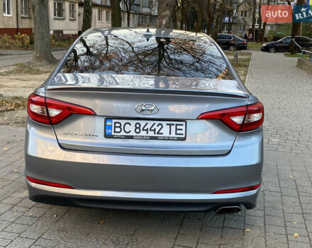 Серый Хендай Соната, объемом двигателя 2.36 л и пробегом 40 тыс. км за 10700 $, фото 10 на Automoto.ua