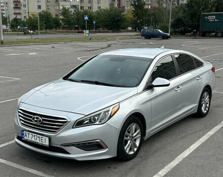 Сірий Хендай Соната, об'ємом двигуна 2.36 л та пробігом 170 тис. км за 9999 $, фото 4 на Automoto.ua