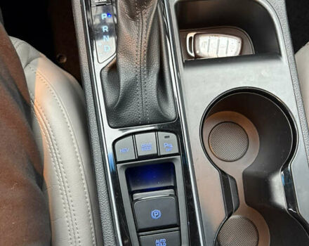 Сірий Хендай Соната, об'ємом двигуна 2 л та пробігом 200 тис. км за 13900 $, фото 25 на Automoto.ua