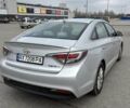 Серый Хендай Соната, объемом двигателя 2 л и пробегом 114 тыс. км за 13900 $, фото 5 на Automoto.ua