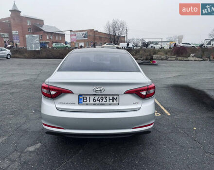 Сірий Хендай Соната, об'ємом двигуна 2 л та пробігом 169 тис. км за 11300 $, фото 8 на Automoto.ua