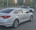 Серый Хендай Соната, объемом двигателя 2 л и пробегом 187 тыс. км за 7999 $, фото 3 на Automoto.ua