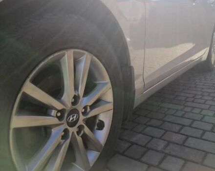 Сірий Хендай Соната, об'ємом двигуна 2 л та пробігом 335 тис. км за 9200 $, фото 9 на Automoto.ua