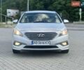Серый Хендай Соната, объемом двигателя 2 л и пробегом 332 тыс. км за 8700 $, фото 1 на Automoto.ua