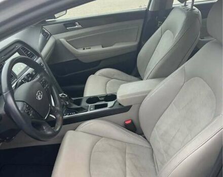 Серый Хендай Соната, объемом двигателя 2.36 л и пробегом 140 тыс. км за 14200 $, фото 16 на Automoto.ua