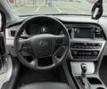 Сірий Хендай Соната, об'ємом двигуна 2.36 л та пробігом 148 тис. км за 8900 $, фото 21 на Automoto.ua