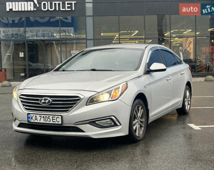 Серый Хендай Соната, объемом двигателя 2 л и пробегом 266 тыс. км за 8750 $, фото 2 на Automoto.ua