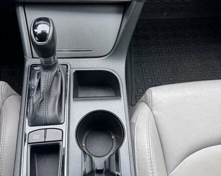 Хендай Соната 2015 в Киеве на Automoto.ua Серый Хендай Соната, объемом двигателя 2.36 л и пробегом 160 тыс. км за 10000 $, фото 21 на Automoto.ua