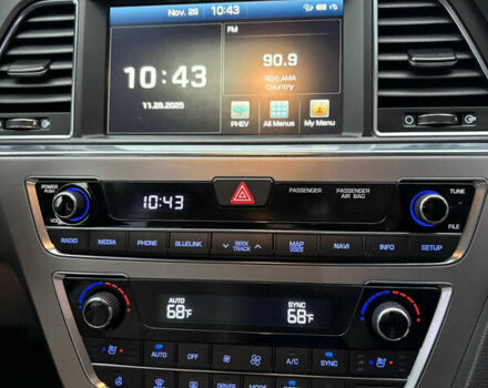 Сірий Хендай Соната, об'ємом двигуна 2 л та пробігом 200 тис. км за 13900 $, фото 17 на Automoto.ua