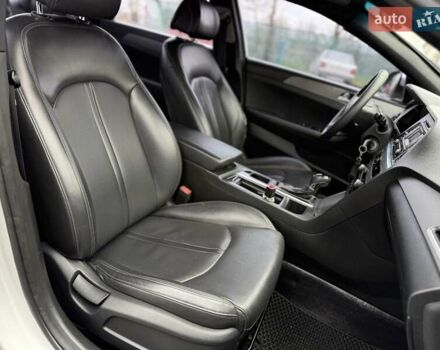 Сірий Хендай Соната, об'ємом двигуна 2 л та пробігом 275 тис. км за 8400 $, фото 23 на Automoto.ua