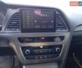 Серый Хендай Соната, объемом двигателя 2 л и пробегом 231 тыс. км за 19500 $, фото 25 на Automoto.ua