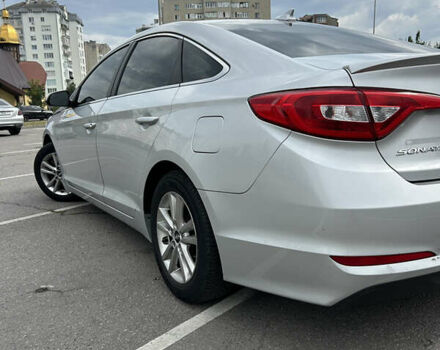 Сірий Хендай Соната, об'ємом двигуна 2.36 л та пробігом 170 тис. км за 9999 $, фото 8 на Automoto.ua