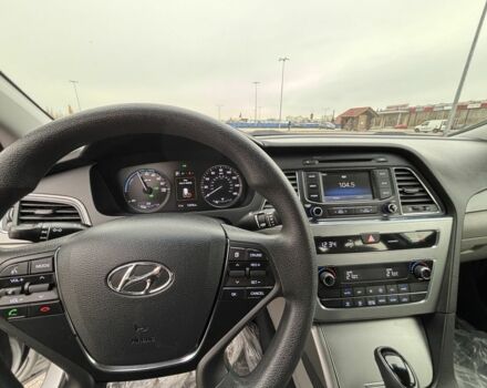 Сірий Хендай Соната, об'ємом двигуна 2 л та пробігом 114 тис. км за 14200 $, фото 20 на Automoto.ua