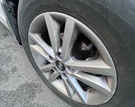 Хендай Соната 2015 в Киеве на Automoto.ua Серый Хендай Соната, объемом двигателя 2 л и пробегом 498 тыс. км за 8600 $, фото 12 на Automoto.ua