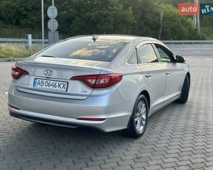 Серый Хендай Соната, объемом двигателя 2 л и пробегом 332 тыс. км за 8700 $, фото 5 на Automoto.ua