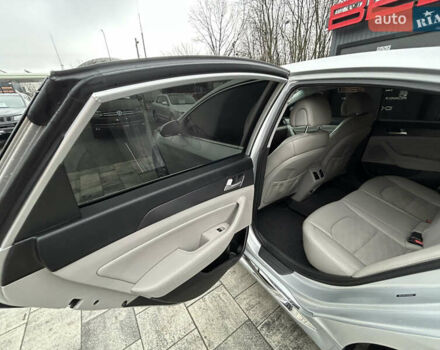 Серый Хендай Соната, объемом двигателя 2.36 л и пробегом 110 тыс. км за 9999 $, фото 23 на Automoto.ua