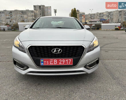 Хендай Соната 2015 в Харькове на Automoto.ua Серый Хендай Соната, объемом двигателя 2 л и пробегом 114 тыс. км за 14200 $, фото 24 на Automoto.ua