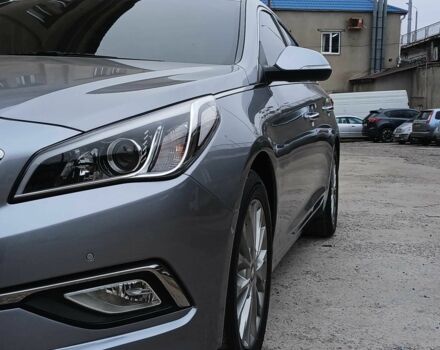 Сірий Хендай Соната, об'ємом двигуна 2 л та пробігом 61 тис. км за 15000 $, фото 8 на Automoto.ua