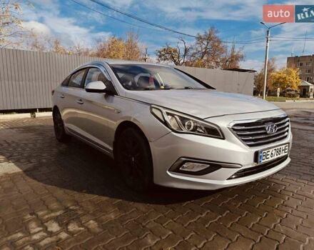 Серый Хендай Соната, объемом двигателя 2 л и пробегом 294 тыс. км за 9300 $, фото 5 на Automoto.ua