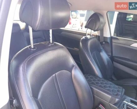 Сірий Хендай Соната, об'ємом двигуна 2 л та пробігом 231 тис. км за 8900 $, фото 19 на Automoto.ua