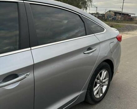Сірий Хендай Соната, об'ємом двигуна 2.4 л та пробігом 184 тис. км за 10700 $, фото 43 на Automoto.ua