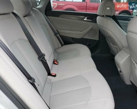 Сірий Хендай Соната, об'ємом двигуна 2.36 л та пробігом 70 тис. км за 1600 $, фото 9 на Automoto.ua