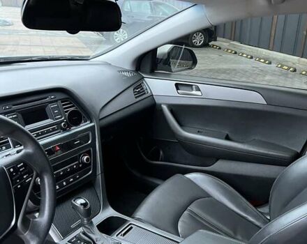 Серый Хендай Соната, объемом двигателя 2 л и пробегом 405 тыс. км за 7999 $, фото 8 на Automoto.ua