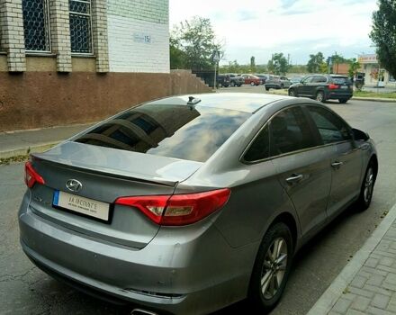 Сірий Хендай Соната, об'ємом двигуна 2.4 л та пробігом 165 тис. км за 8500 $, фото 1 на Automoto.ua