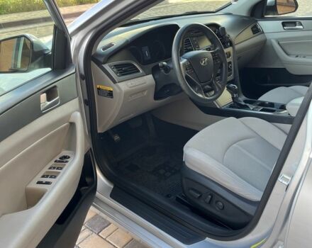 Сірий Хендай Соната, об'ємом двигуна 2.4 л та пробігом 130 тис. км за 10200 $, фото 5 на Automoto.ua