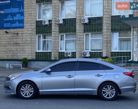 Серый Хендай Соната, объемом двигателя 2.36 л и пробегом 178 тыс. км за 11599 $, фото 6 на Automoto.ua