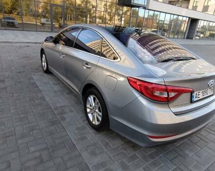 Серый Хендай Соната, объемом двигателя 2 л и пробегом 241 тыс. км за 12000 $, фото 9 на Automoto.ua