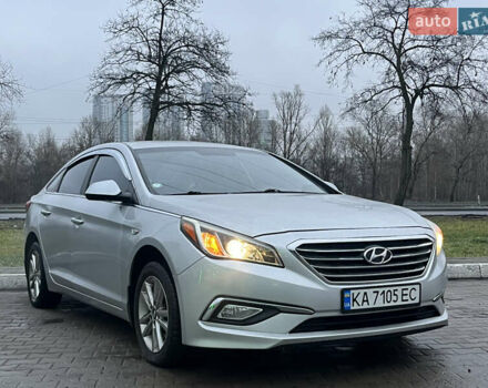 Серый Хендай Соната, объемом двигателя 2 л и пробегом 266 тыс. км за 8150 $, фото 2 на Automoto.ua