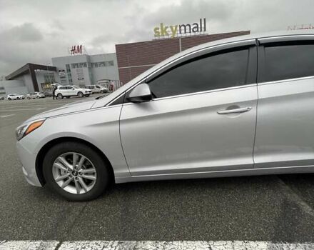 Сірий Хендай Соната, об'ємом двигуна 2.36 л та пробігом 148 тис. км за 8900 $, фото 6 на Automoto.ua