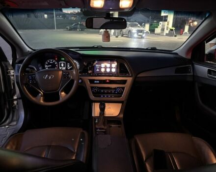 Сірий Хендай Соната, об'ємом двигуна 2 л та пробігом 199 тис. км за 9000 $, фото 8 на Automoto.ua