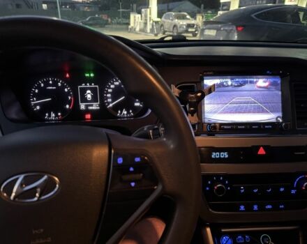 Сірий Хендай Соната, об'ємом двигуна 2 л та пробігом 199 тис. км за 9000 $, фото 7 на Automoto.ua