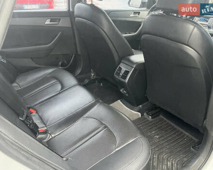 Серый Хендай Соната, объемом двигателя 2 л и пробегом 266 тыс. км за 8750 $, фото 10 на Automoto.ua