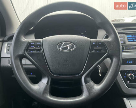 Серый Хендай Соната, объемом двигателя 2 л и пробегом 266 тыс. км за 8750 $, фото 14 на Automoto.ua