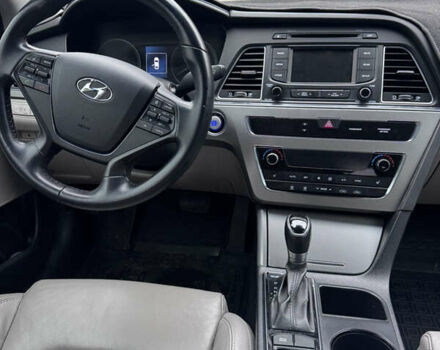 Хендай Соната 2015 в Киеве на Automoto.ua Серый Хендай Соната, объемом двигателя 2.36 л и пробегом 160 тыс. км за 10000 $, фото 19 на Automoto.ua