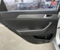 Сірий Хендай Соната, об'ємом двигуна 2 л та пробігом 275 тис. км за 8400 $, фото 25 на Automoto.ua