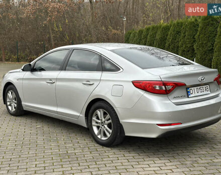 Серый Хендай Соната, объемом двигателя 2 л и пробегом 264 тыс. км за 7999 $, фото 4 на Automoto.ua