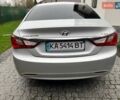 Серый Хендай Соната, объемом двигателя 2 л и пробегом 240 тыс. км за 8100 $, фото 3 на Automoto.ua