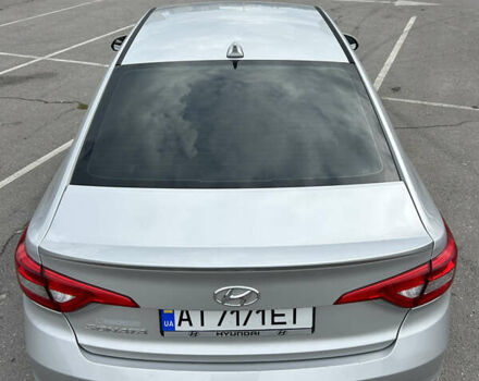 Сірий Хендай Соната, об'ємом двигуна 2.36 л та пробігом 170 тис. км за 9999 $, фото 12 на Automoto.ua